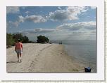 Beach 04 * 612 x 461 * (37KB)
